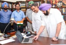 मुख्यमंत्री द्वारा भगत कबीर चेयर की स्थापना करने और भगत कबीर भवन के लिए 10 करोड़ रुपए का ऐलान