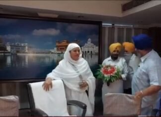 ਓਲੰਪਿਕ ਚ ਪੁਰਸ਼ਾਂ ਦੀ ਹਾਕੀ ਟੀਮ ਨੇ ਕਾਂਸੀ ਦਾ ਤਗ਼ਮਾ ਜਿੱਤਣ ਤੇ ਐਸਜੀਪੀਸੀ ਪ੍ਰਧਾਨ ਨੇ ਕਾਲ ਰਾਹੀਂ ਦਿੱਤੀ ਵਧਾਈ