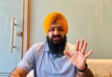 рдпреВрде рдЕрдХрд╛рд▓реА рдЕрдзреНрдпрдХреНрд╖ рд╕рд░рдмрдЬреАрдд рдЭрд┐рдВрдЬрд░ рдиреЗ рдЬрдЧрд░рд╛рдУрдВ рдореЗрдВ рддрдерд╛рдХрдерд┐рдд рдмрд╛рдмрд╛ рдЬрд╕ рджреНрд╡рд╛рд░рд╛ рдпреМрди рдЙрддреНрдкреАрдбрд╝рди рдХреА рдирд┐рдВрджрд╛ рдХреА, рд╕рдЦреНрдд рдХрд╛рд░реНрд░рд╡рд╛рдИ рдХреА рдорд╛рдВрдЧ рдХреА