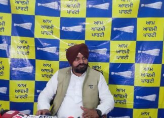 विधायक गुरदीप सिंह रंधावा की प्रेस कॉन्फ्रेंस: पंजाब पुलिस पर लगाए जा रहे आरोप बेबुनियाद, कालानौर घोटाले में 8 कर्मचारियों पर केस दर्ज