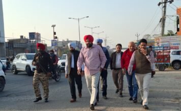 गुरजीत सिंह औजला लोगों के लिए खुद सड़कों पर उतरे, एयरपोर्ट रोड की ट्रैफिक समस्या के समाधान की बड़ी पहल