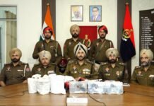 खेतों की आड़ में नशा तस्करी का बड़ा खुलासा, 10 आरोपी हथियारों सहित गिरफ्तार