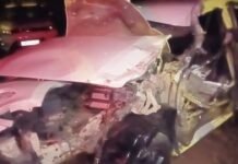 गुरदासपुर में बड़ा हादसा टला: 2 किमी लंबी ट्रॉली कतार में कार घुसी, उड़े परखच्चे