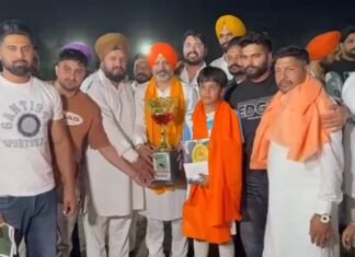गुरदासपुर के ध्यानपुर में 17वां फुटबॉल टूर्नामेंट, BJP नेता विजय सोनी ने दिए ₹31 हजार