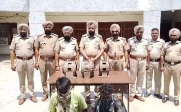 डेरा बाबा नानक पुलिस की बड़ी कार्रवाई, 3 चोरी की मोटर सहित 2 आरोपी गिरफ्तार